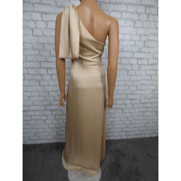 $285 BHLDN Sachin & Babi Chelsea One Shoulder Bow Gown in Neutral 4 NEW - Picture 13 of 16